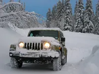 https://www.y8gamesx.com/game/offroad-snow-jeep-passenger-mountain-uphill-drivin