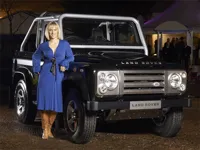 https://www.y8gamesx.com/game/land-rover-defender-svx-slide