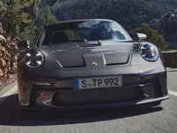 https://www.y8gamesx.com/game/porsche-911-gt3-touring-slide